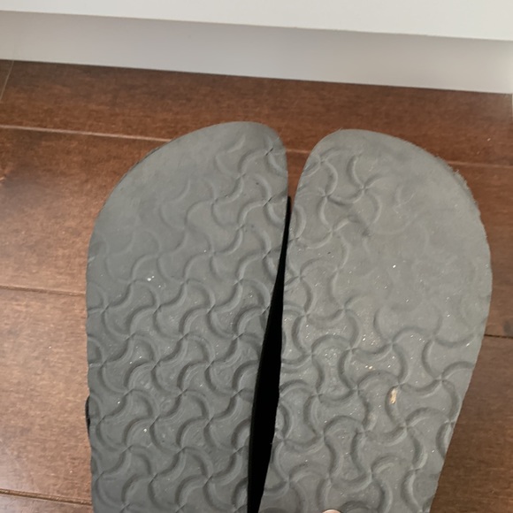 Women’s patent leather platform Birkenstocks, size 8 - Picture 6 of 9